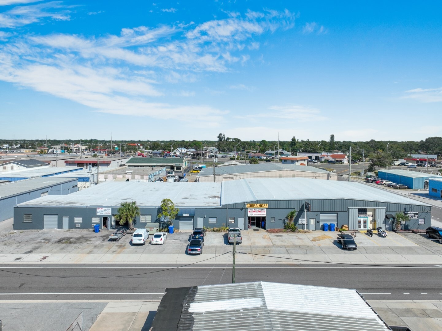 249-261 Warfield Ave, Venice, FL for lease Primary Photo- Image 1 of 9