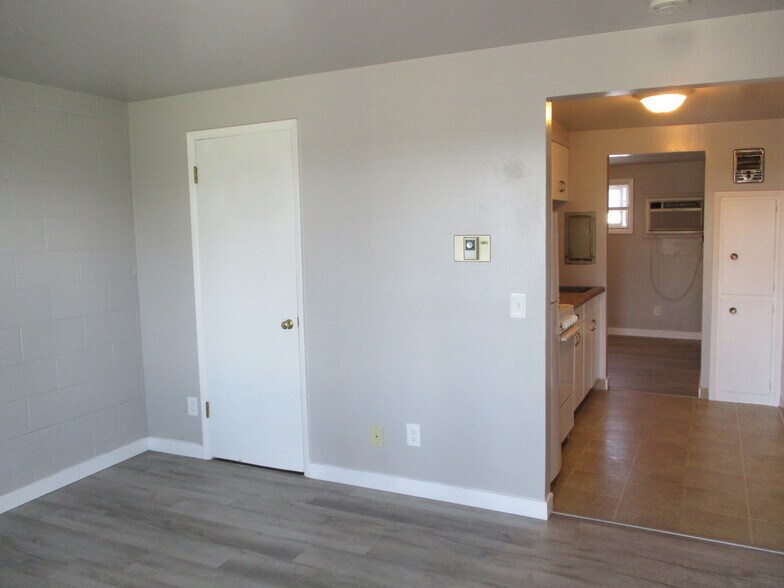 547-557 E Fairview Ave, Spokane, WA à vendre - Photo du bâtiment - Image 2 de 23
