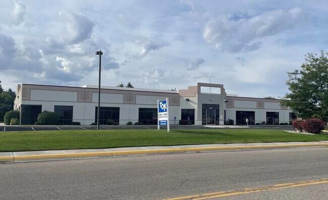Plus de détails pour 1875 International Way, Idaho Falls, ID - Bureau à vendre