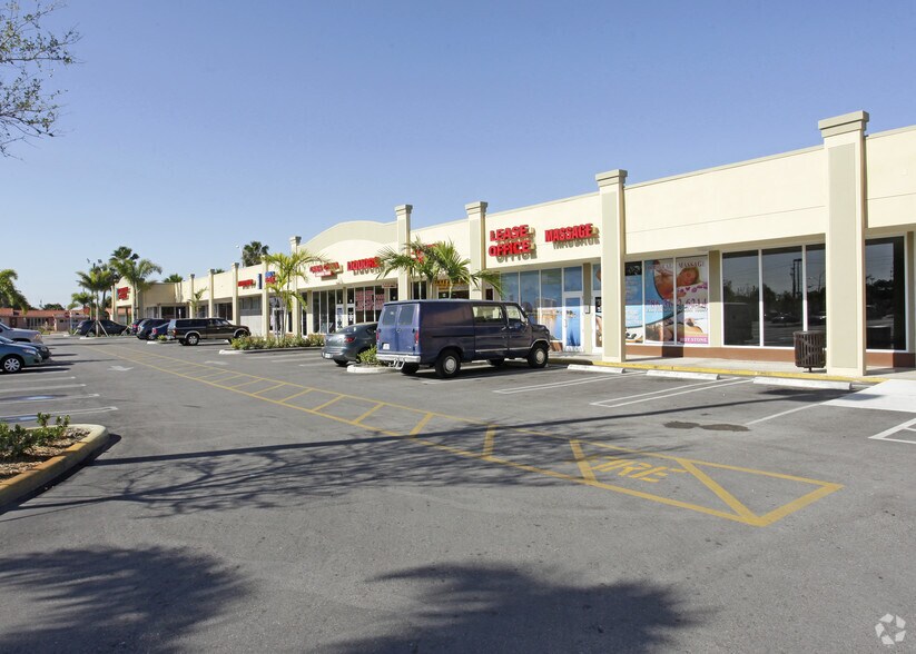 6500 W 4TH Ave, Hialeah, FL à louer - Photo du bâtiment - Image 3 de 6