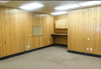 207 4th St NW, Bemidji, MN for lease Interior Photo- Image 2 of 15