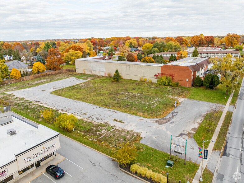 7797 Lundy's Ln, Niagara Falls, ON à vendre - Aérien - Image 3 de 3