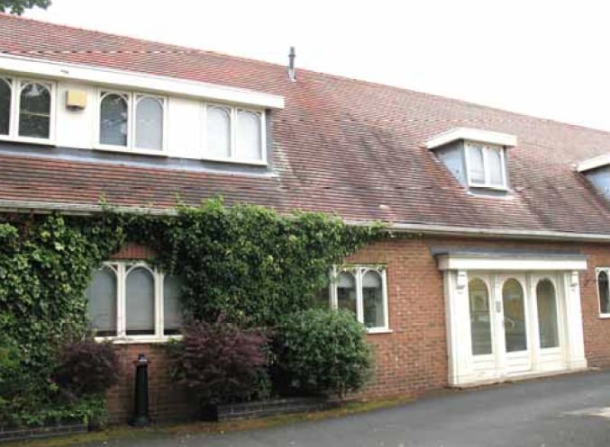 132 Widney Ln, Solihull à louer - Photo du bâtiment - Image 2 de 4