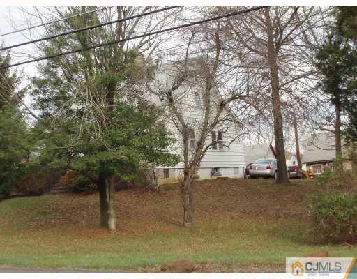 517 Spotswood Englishtown Rd, Monroe Township, NJ à vendre - Photo du bâtiment - Image 3 de 3
