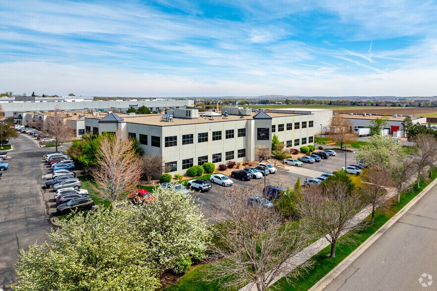 2051 Dogwood St, Louisville, CO à vendre - Photo du bâtiment - Image 3 de 13