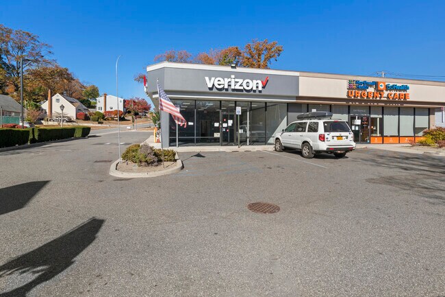 More details for 71 Forest Ave, Glen Cove, NY - Retail for Lease