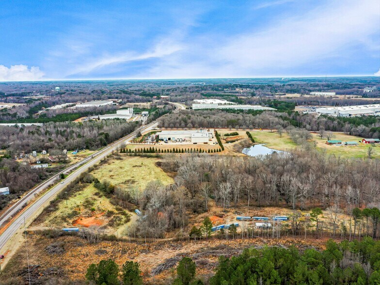 721 Green Valley Rd, Griffin, GA à vendre - Photo du bâtiment - Image 2 de 17