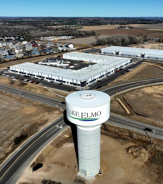 11160 Hudson Blvd, Lake Elmo, MN à louer - Photo du bâtiment - Image 2 de 2