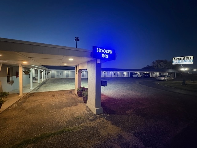 710 US-54 Hwy, Hooker, OK for sale - Building Photo - Image 3 of 9