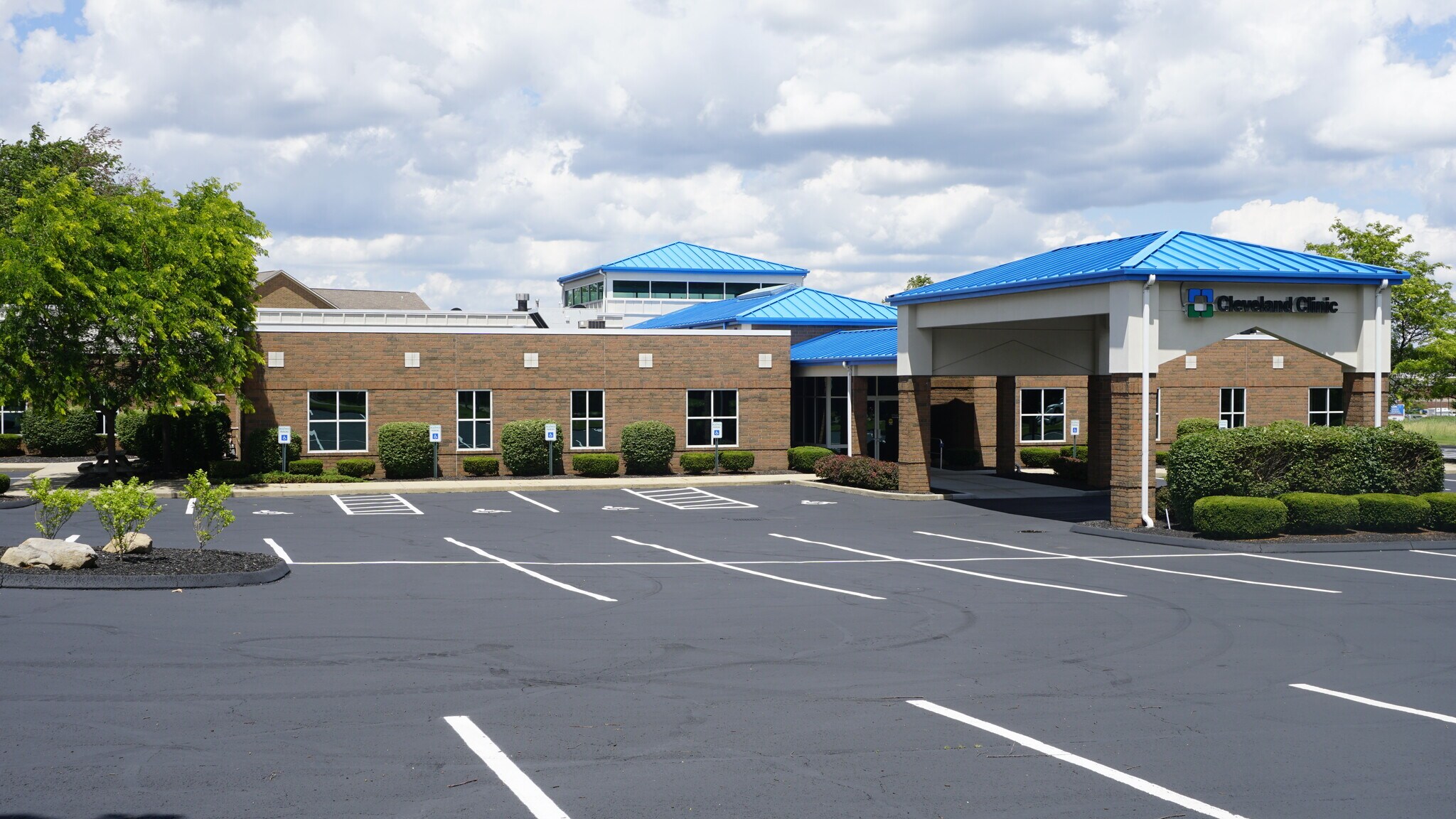 1587 Boettler Rd, Green, OH for lease Building Photo- Image 1 of 7