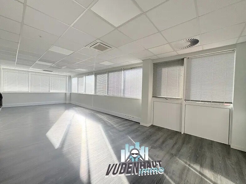 Bureau dans Toulouse à louer - Photo du bâtiment - Image 2 de 9