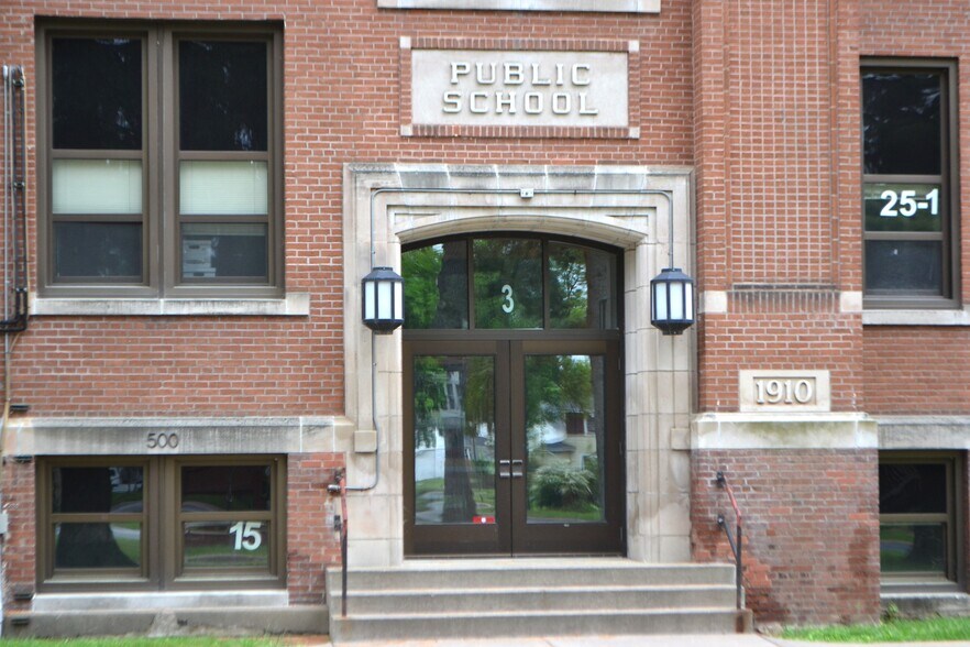 500 N 4th Ave, Wausau, WI à vendre - Photo du bâtiment - Image 3 de 53