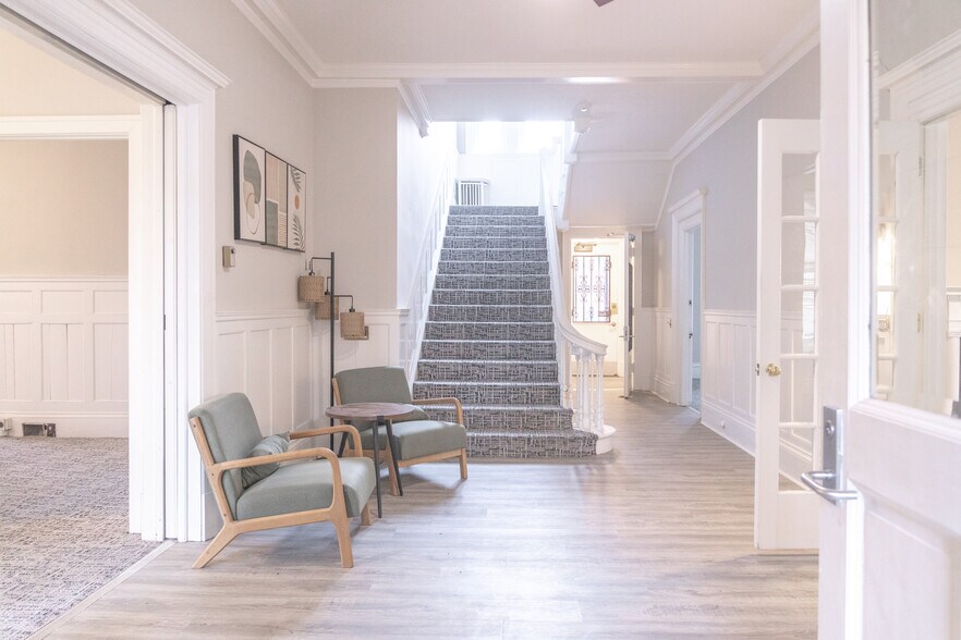 2105 1st Ave S, Minneapolis, MN à vendre - Photo intérieure - Image 2 de 58