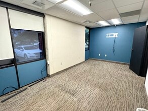 1900 Mariposa Mall, Fresno, CA for lease Interior Photo- Image 2 of 3