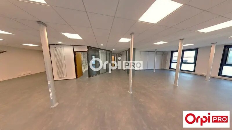 Retail in Lille for sale Interior Photo- Image 1 of 7