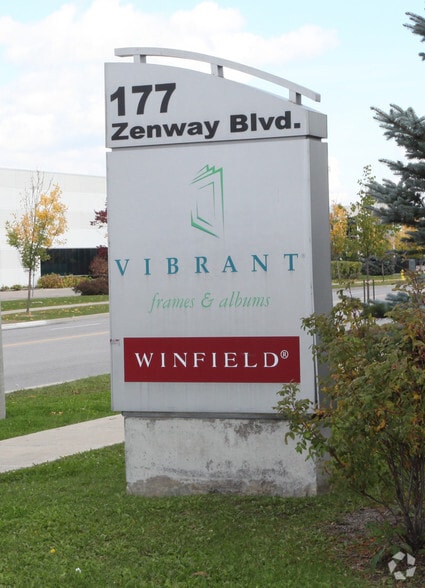177 Zenway Blvd, Vaughan, ON à louer - Photo du bâtiment - Image 2 de 3