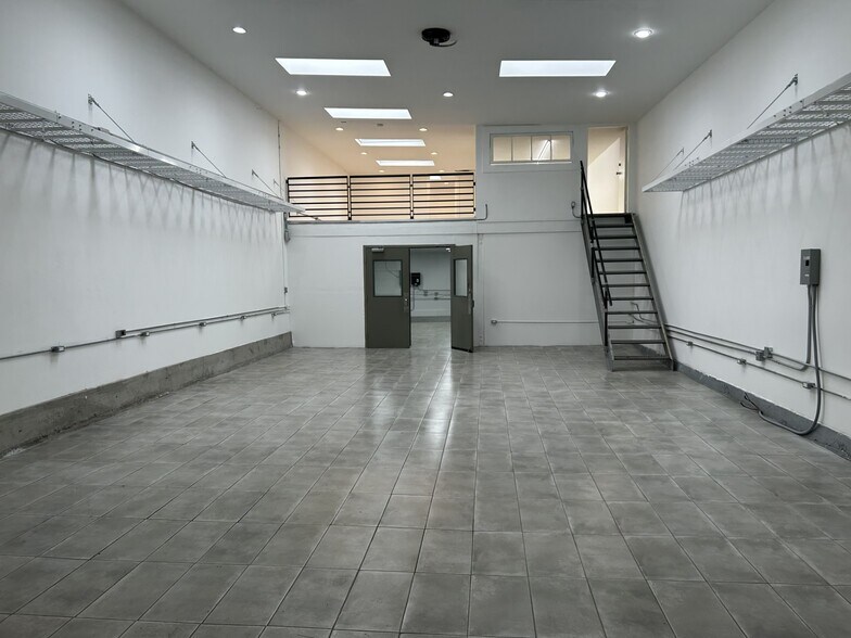 32 Shotwell St, San Francisco, CA à louer - Photo intérieure - Image 3 de 7