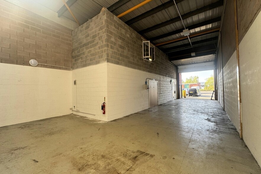 Birmingham Airport, Birmingham for lease - Building Photo - Image 3 of 7