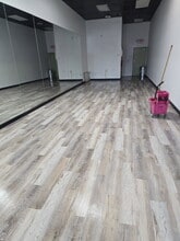 17560 NW 27th Ave, Miami Gardens, FL à louer Photo intérieure- Image 1 de 1