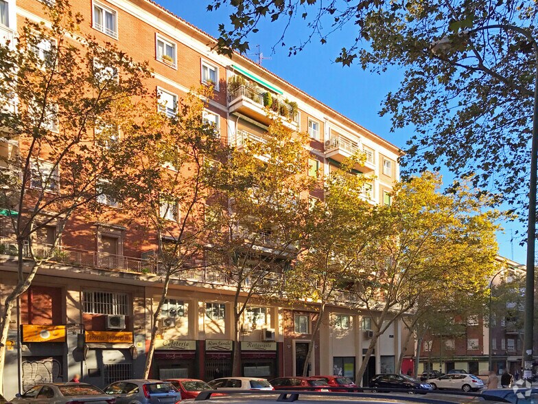 Calle Fortunata y Jacinta, 23, Madrid, Madrid à vendre - Photo du bâtiment - Image 2 de 2