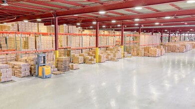 85 Harbor Rd, Port Washington, NY à louer Photo intérieure- Image 1 de 5