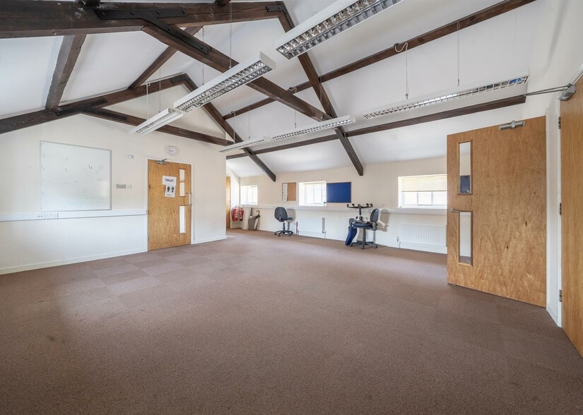 New Park St, Devizes for sale - Building Photo - Image 3 of 7