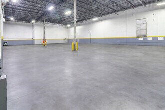 2939-2999 N Powerline Rd, Pompano Beach, FL à louer Photo intérieure- Image 2 de 13