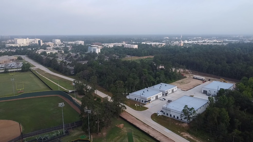 The McCowan Industrial Park portfolio of 3 properties for sale on LoopNet.ca - Building Photo - Image 1 of 11