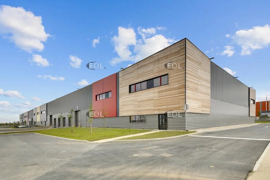 Flex dans Louvres à louer - Photo du bâtiment - Image 1 de 8