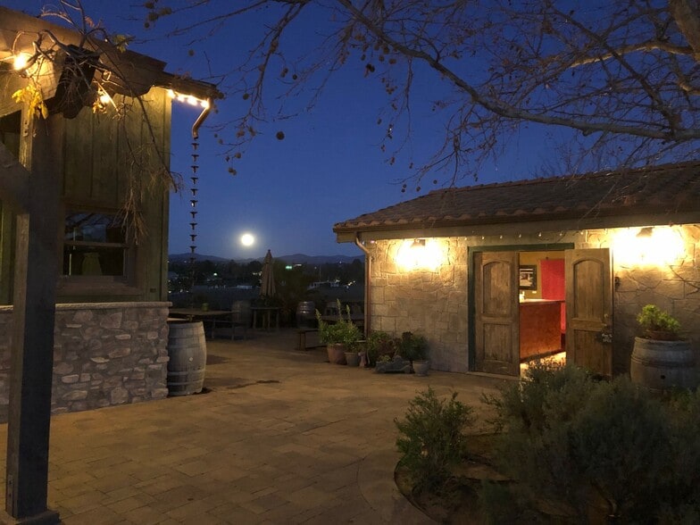 40150 Barksdale Cir, Temecula, CA for sale - Building Photo - Image 2 of 24