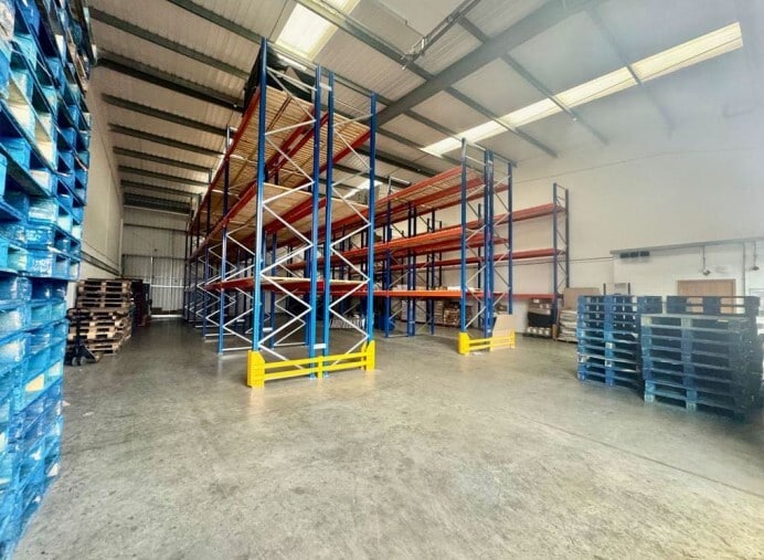 Butterfield Green Rd, Luton, BDF LU2 8DD - Unité 4D - - Photo intérieure - Image 1 of 3