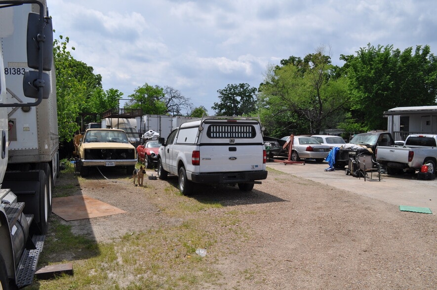 11460 C F Hawn Fwy, Dallas, TX for sale - Building Photo - Image 3 of 8