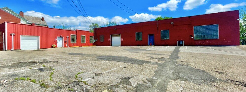 160 Sherman St, Mount Oliver, PA for sale Primary Photo- Image 1 of 1