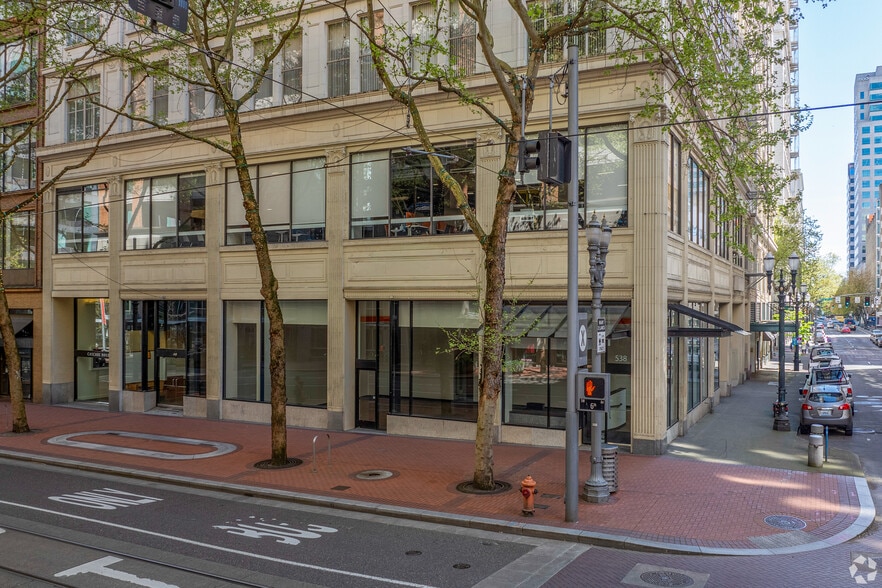 520-538 SW 6th Ave, Portland, OR à louer - Photo du bâtiment - Image 2 de 7
