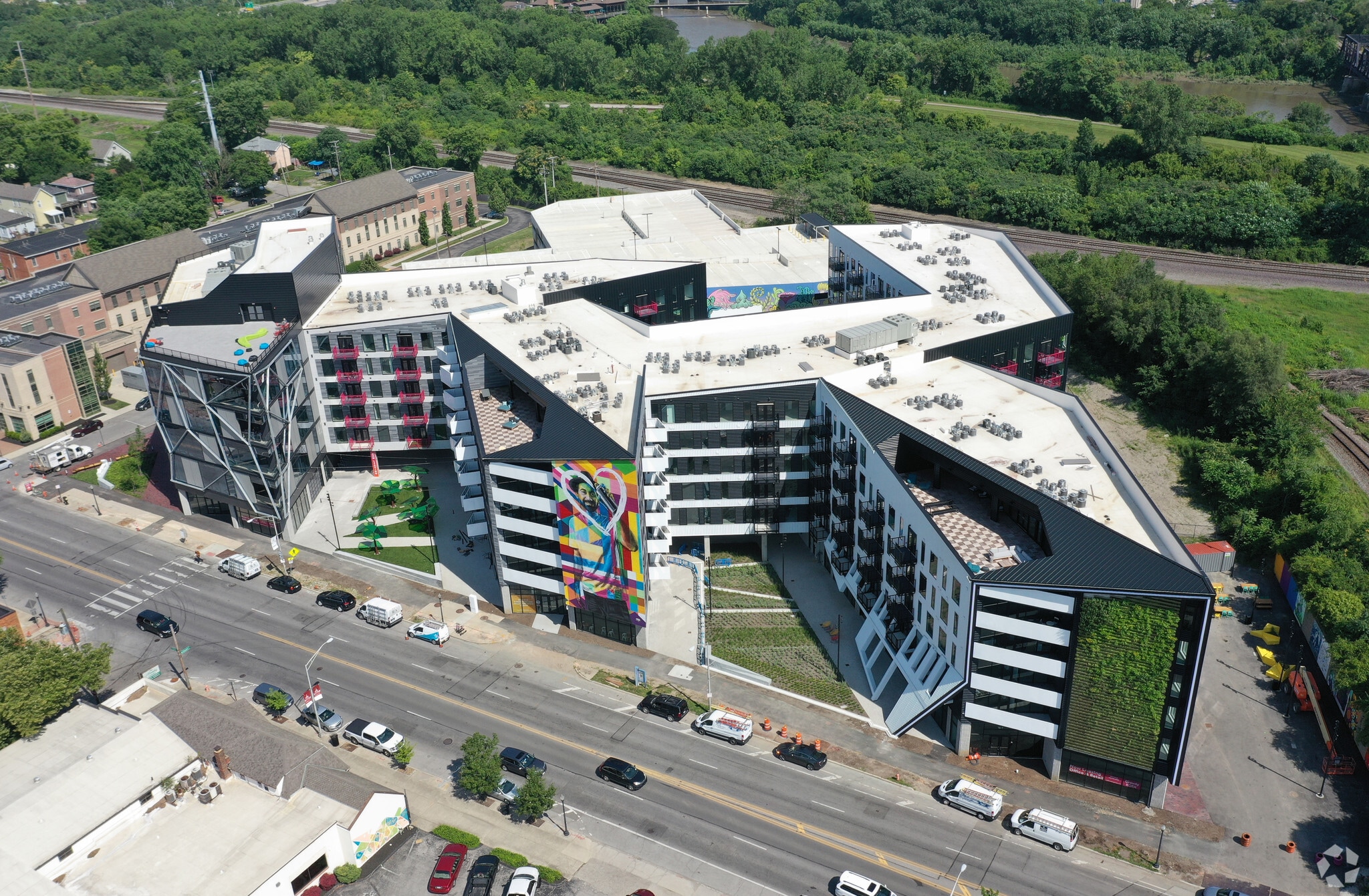 440-500 W Broad St, Columbus, OH for lease Building Photo- Image 1 of 8