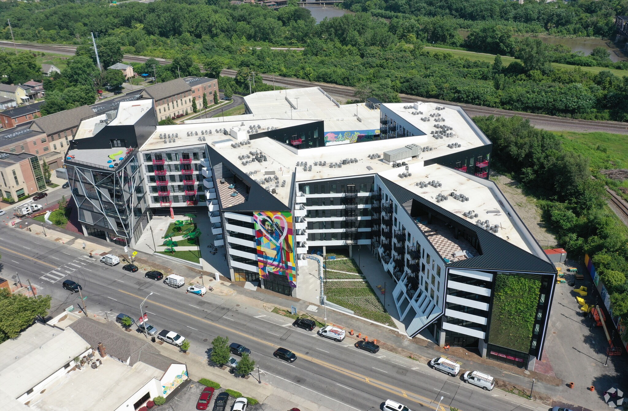 440-500 W Broad St, Columbus, OH à louer Photo du bâtiment- Image 1 de 8