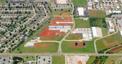 8100 Silver Crossing Xing, Oklahoma City, OK - AERIAL  map view - Image1