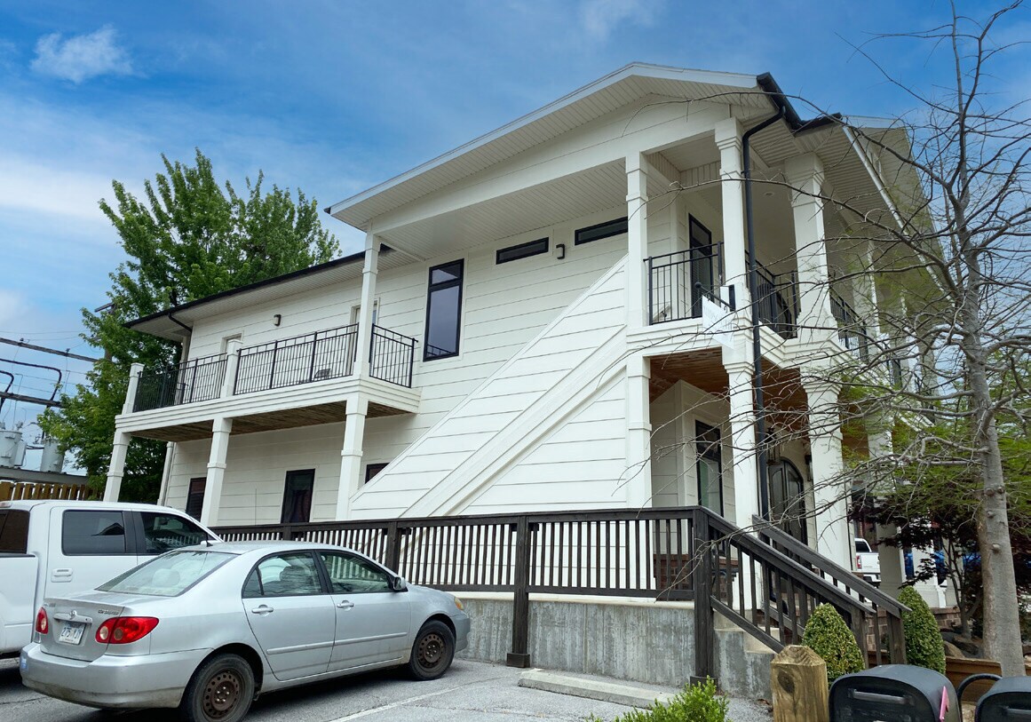 20 E Spring St, Fayetteville, AR for sale Building Photo- Image 1 of 12
