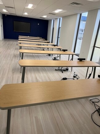 Plus de détails pour 5405 Diplomat Cir, Orlando, FL - Bureau à louer