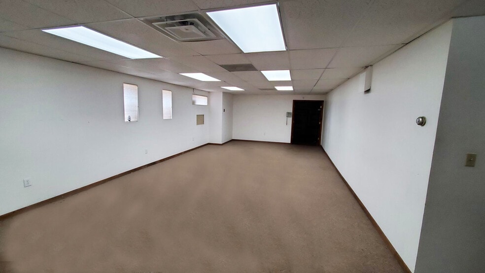 6491-6497 Proprietors Rd, Worthington, OH for lease - Building Photo - Image 2 of 4