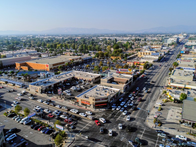 14503-14519 Sherman Way, Van Nuys, CA à louer - Photo du bâtiment - Image 2 de 4