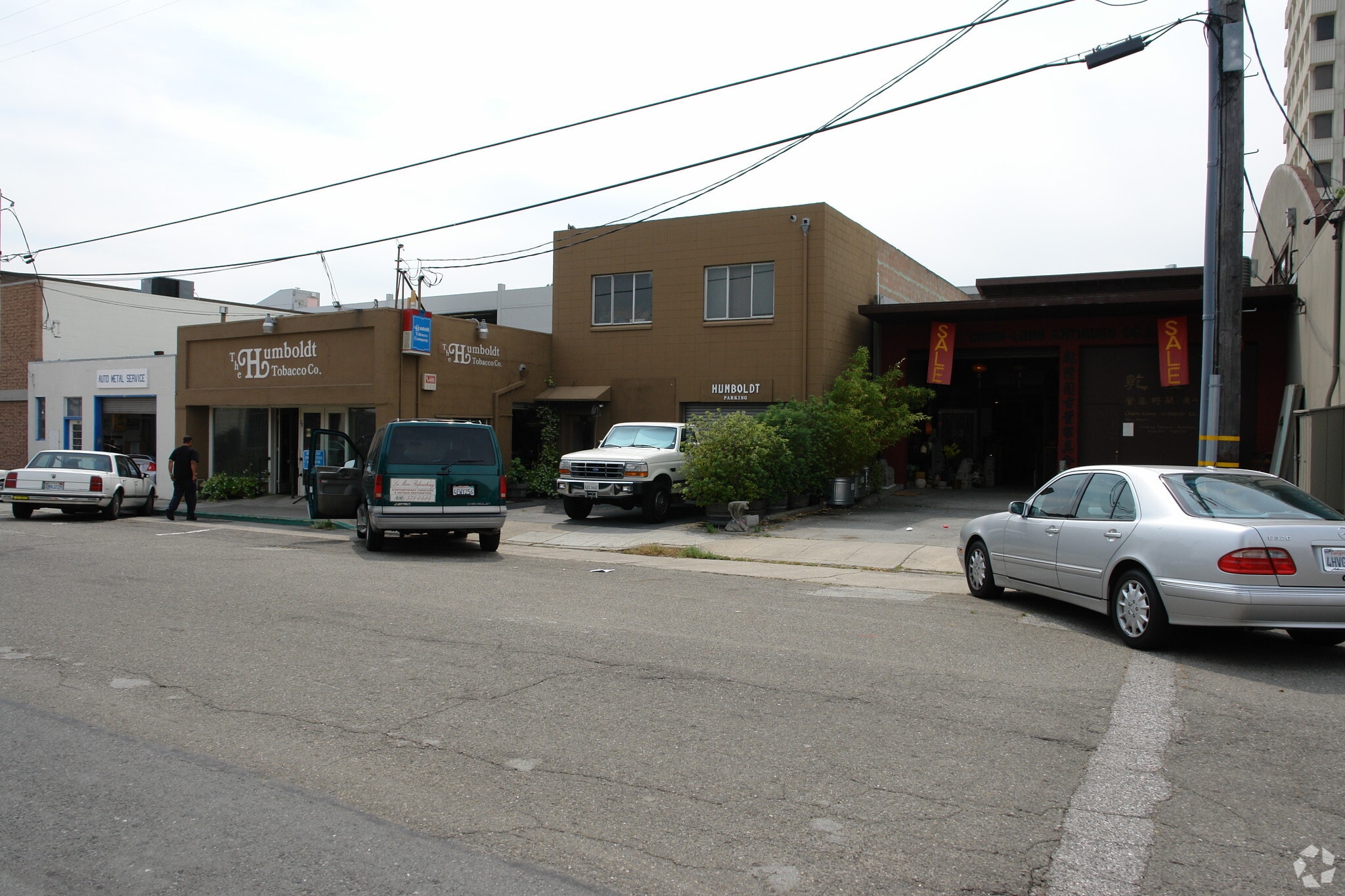 84 E 21st Ave, San Mateo, CA à vendre Photo du bâtiment- Image 1 de 3