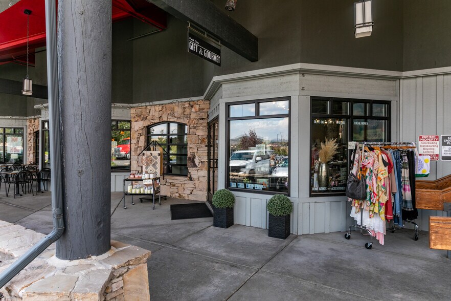 6300 N Sagewood Dr, Park City, UT à louer - Photo du bâtiment - Image 2 de 15