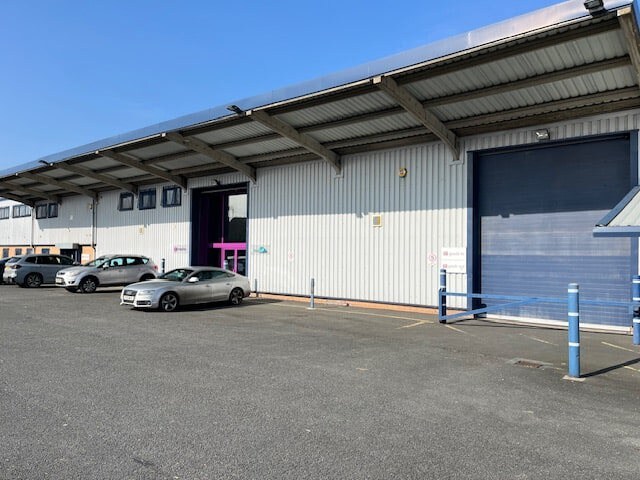 Phoenix Clos, Heywood for lease - Building Photo - Image 3 of 3