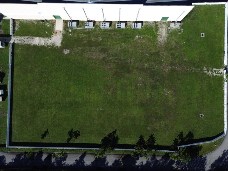 5480 W Hillsboro Blvd, Coconut Creek, FL for lease - Building Photo - Image 2 of 4