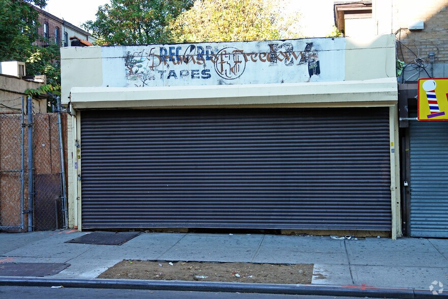 638 Nostrand Ave, Brooklyn, NY for lease - Building Photo - Image 2 of 3