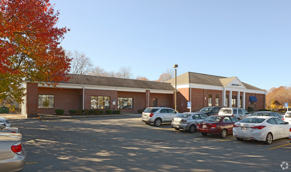 8 Station St, Middleboro, MA à vendre - Photo principale - Image 1 de 1