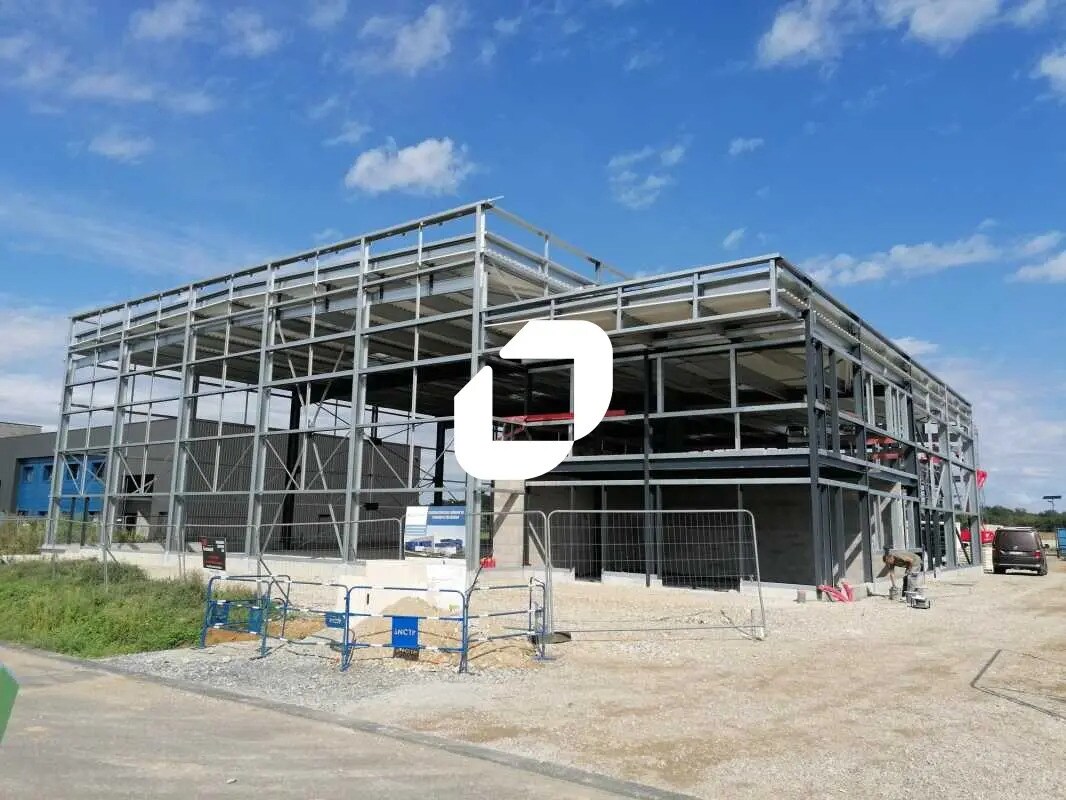 Flex in Fareins for lease Building Photo- Image 1 of 9