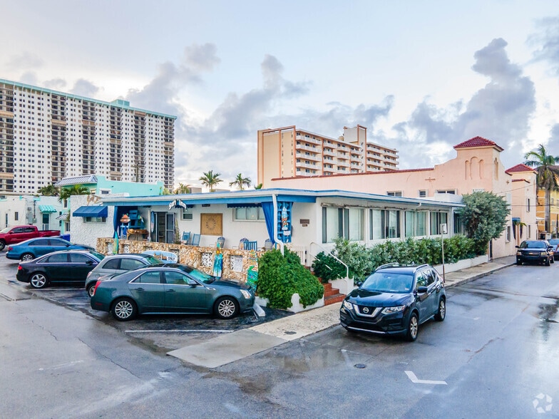308 Monroe St, Hollywood, FL for sale - Primary Photo - Image 1 of 19