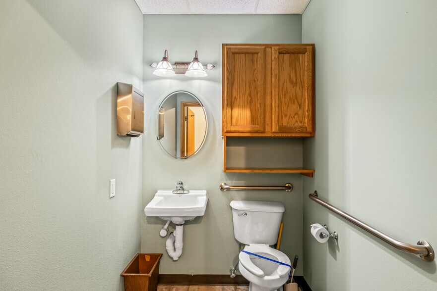 505 Anglers Dr, Steamboat Springs, CO à vendre - Photo du bâtiment - Image 2 de 28